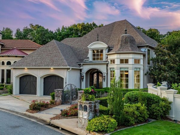 21 La Scala Court, Little Rock, AR 72212