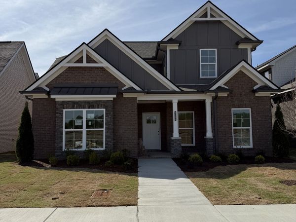 6189 Parkhaven Blvd, Hermitage, TN 37076