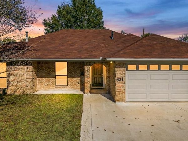 621 Main Street, Roanoke, TX 76262