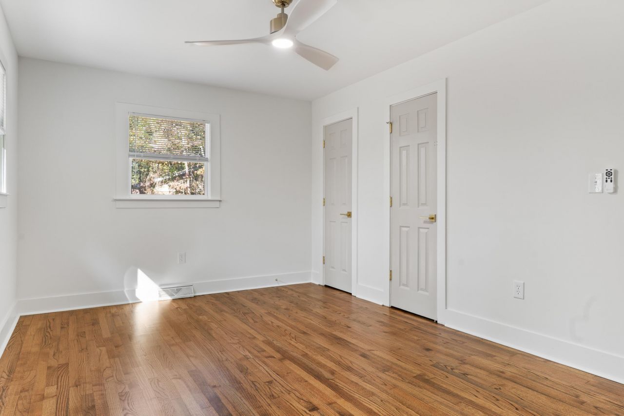 1090 Rodney Road Photo 12