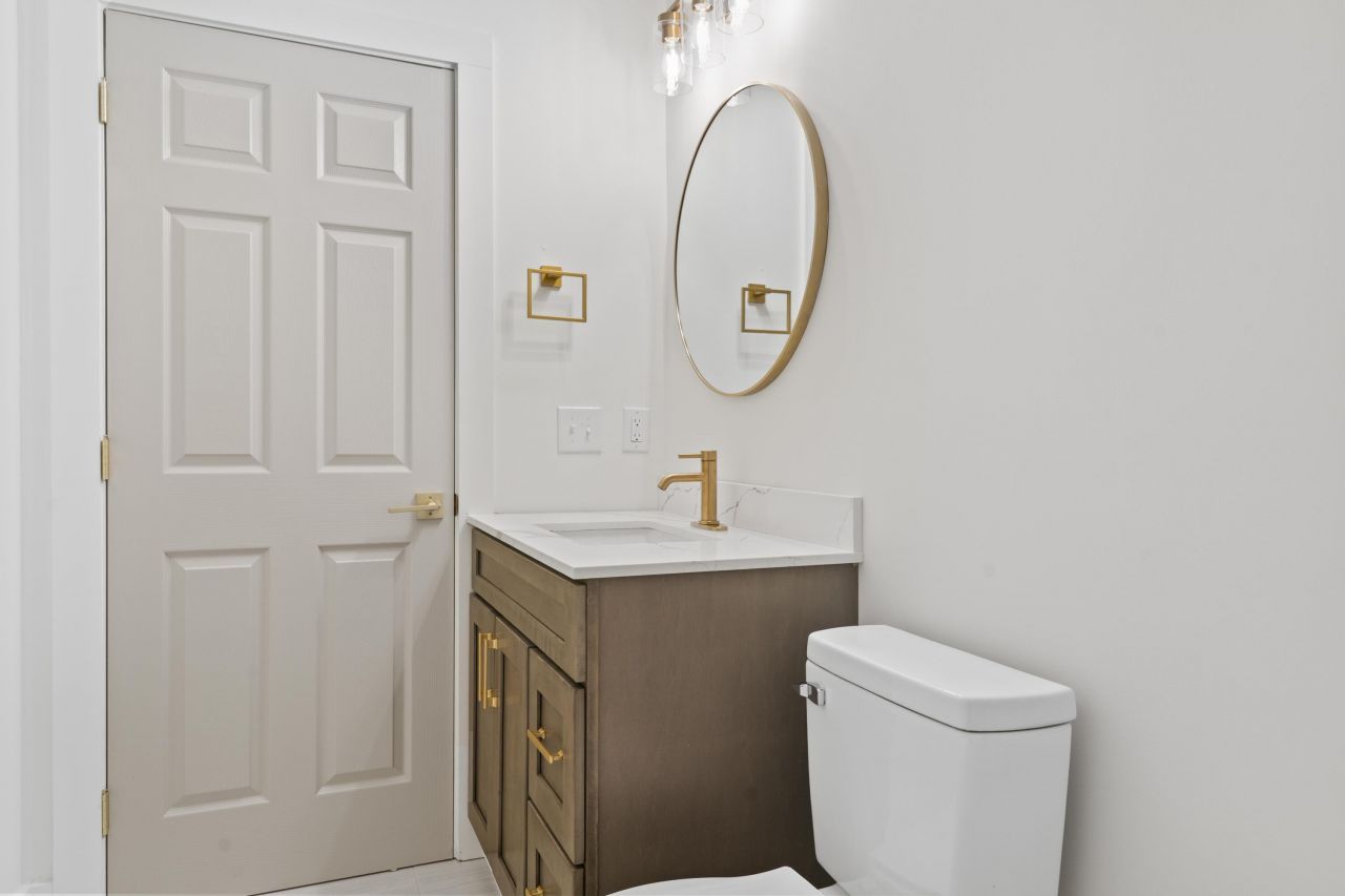 1090 Rodney Road Photo 17