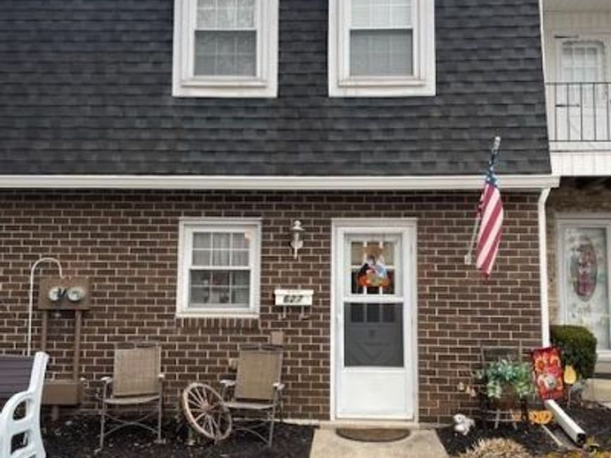 627 Colony Drive, York, PA 17404 Main Photo