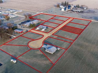 402 3rd Street NW, Adams, MN 55909