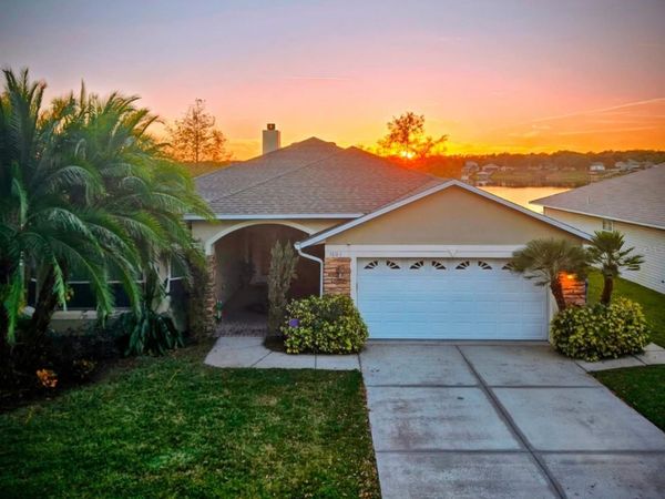 1601 LAKE VILLA DRIVE, TAVARES, FL 32778