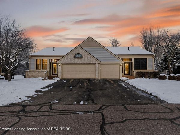 6542 Brook Trail, Lansing, MI 48917