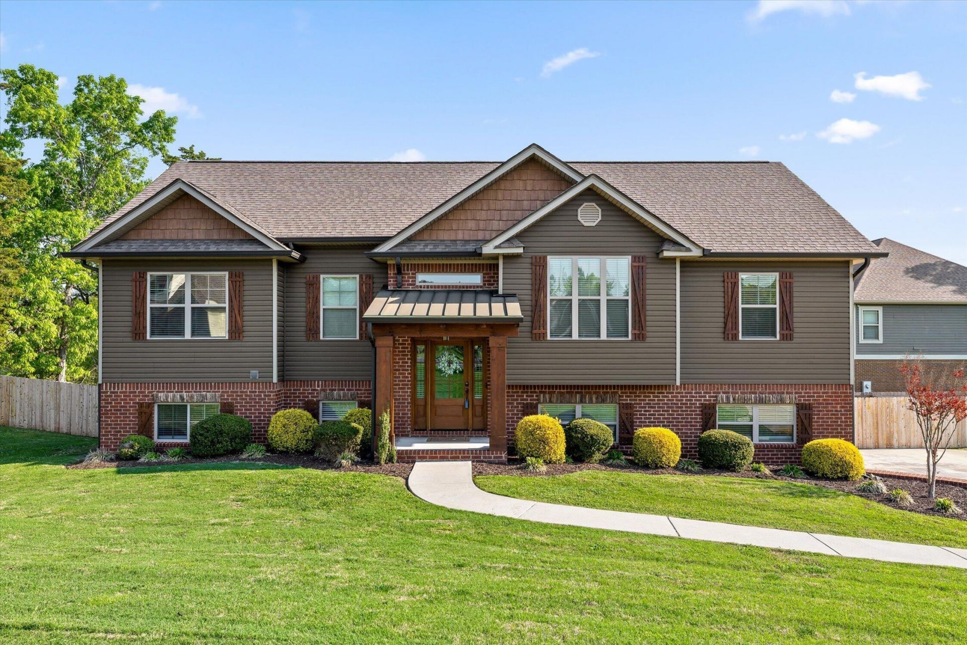 136 Ginger Lake Drive, Rock Spring, GA 30739 Main Photo