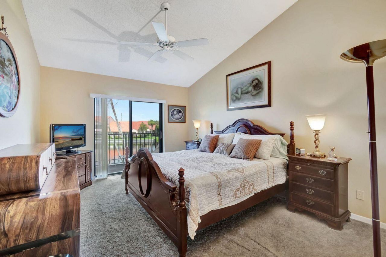 8300 Waterline Drive, Unit 201, Boynton Beach, FL 33472 Photo