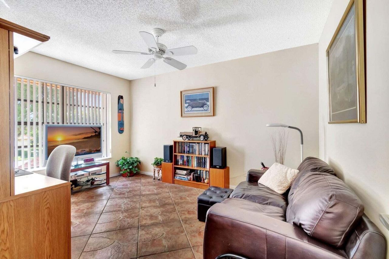 8300 Waterline Drive, Unit 201, Boynton Beach, FL 33472 Photo