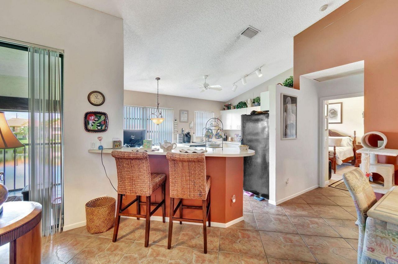 8300 Waterline Drive, Unit 201, Boynton Beach, FL 33472 Photo