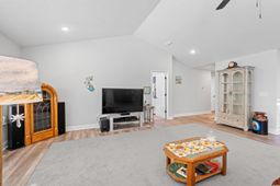 132 Fox Den Dr. photo 4