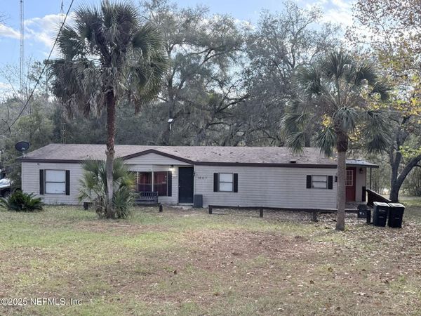 1607 TWIN LAKES Boulevard, Interlachen, FL 32148