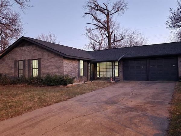 1620 W Northgate Drive, Irving, TX 75062