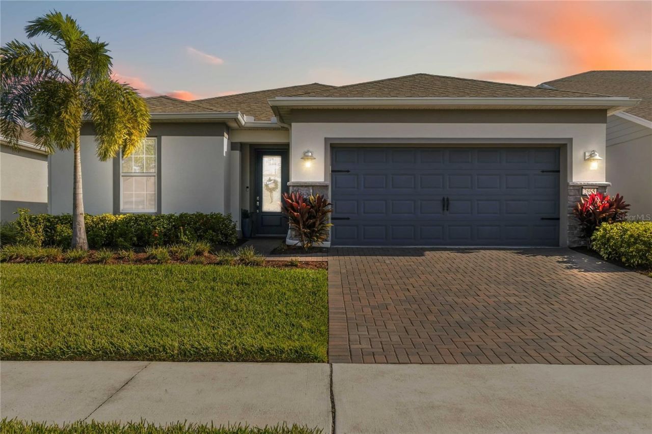 2695 River Creek Lane, Saint Cloud, FL 34771 Main Photo