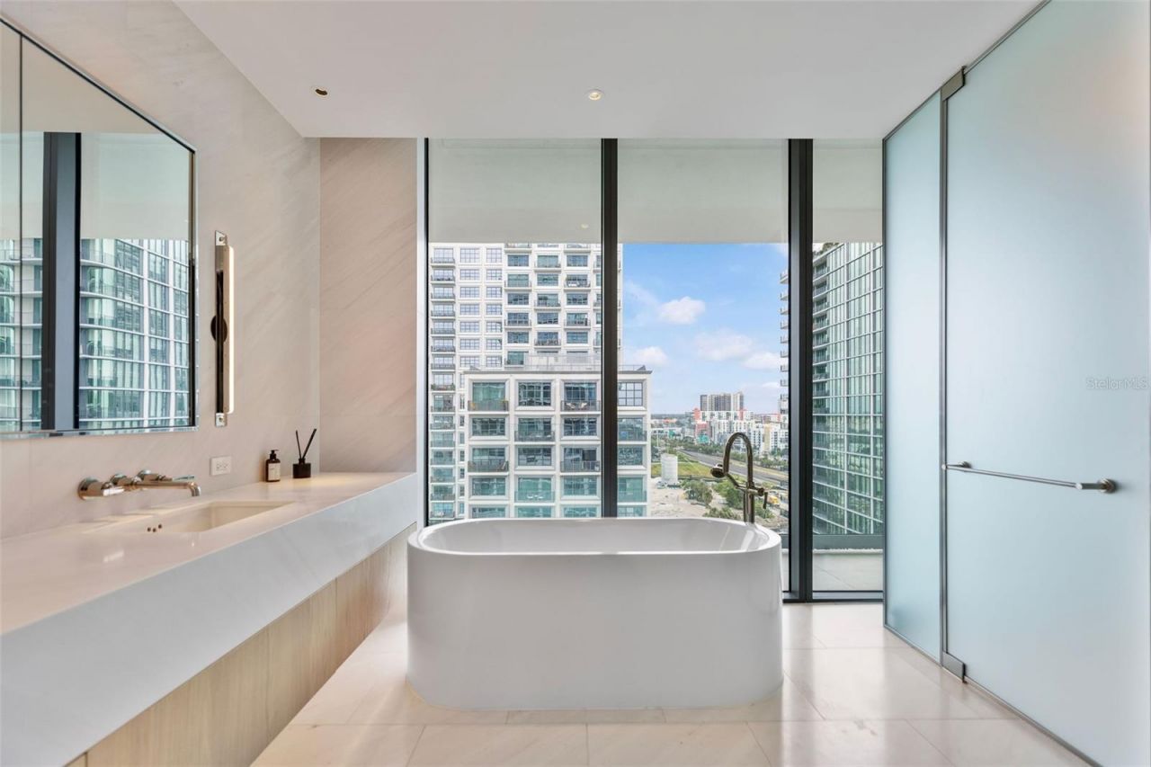 1000 Water Street, Unit 1103, Tampa, FL 33602 Photo