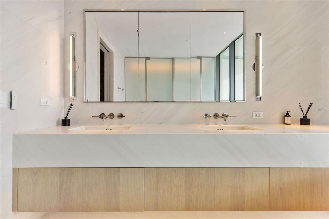 1000 Water Street, Unit 1103, Tampa, FL 33602 Photo