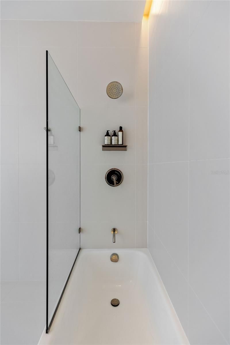 1000 Water Street, Unit 1103, Tampa, FL 33602 Photo