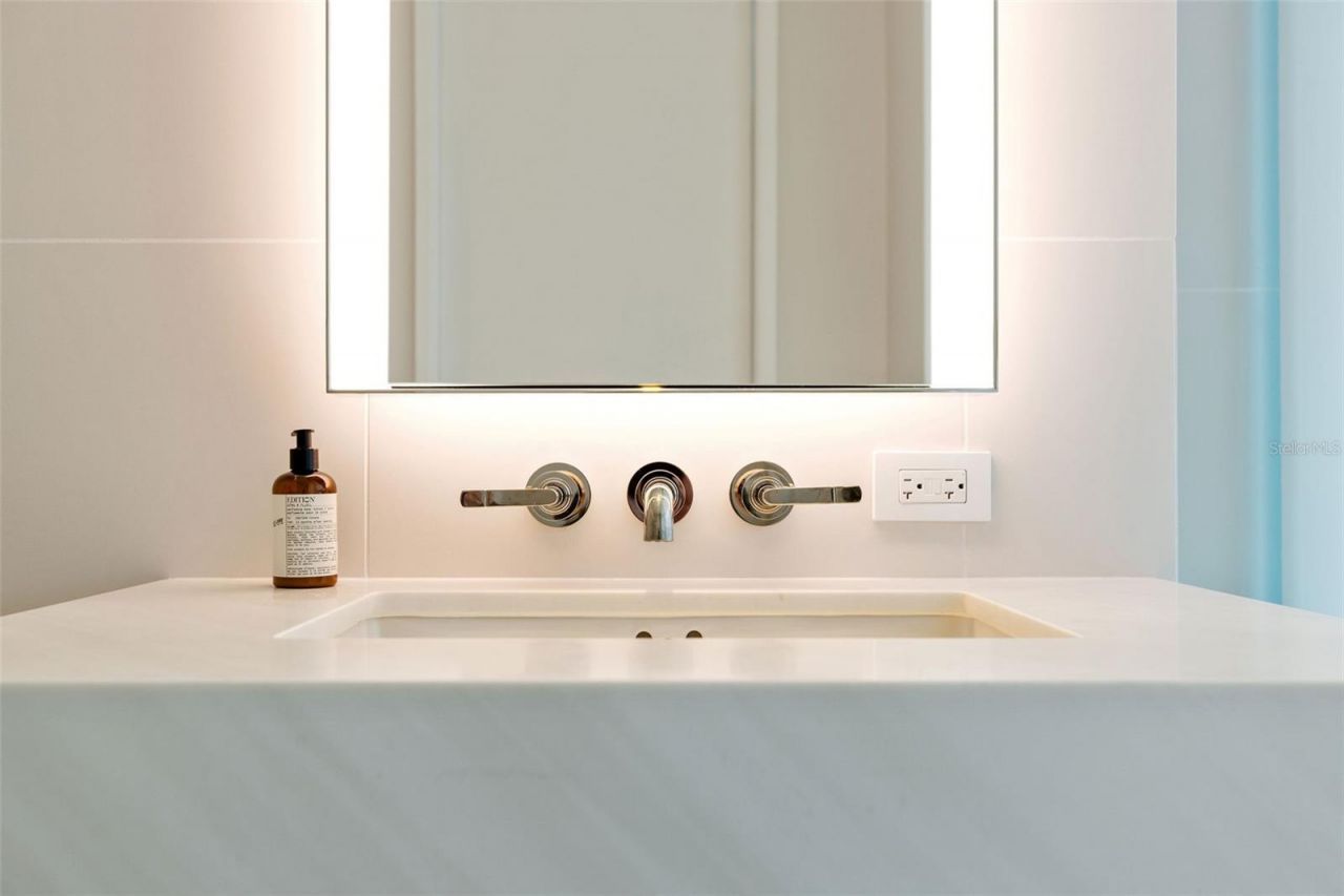 1000 Water Street, Unit 1103, Tampa, FL 33602 Photo