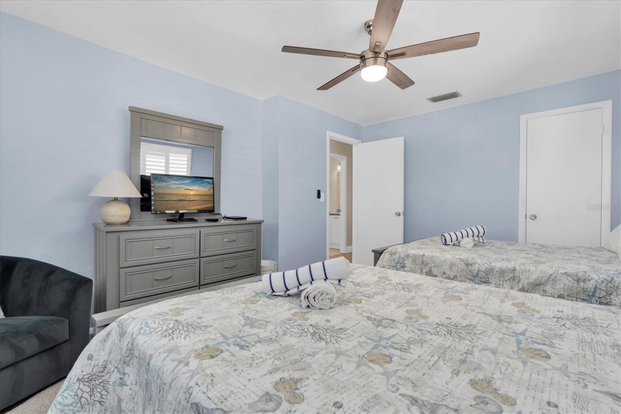 5830 Midnight Pass Road, Unit 705, Sarasota, FL 34242 Photo