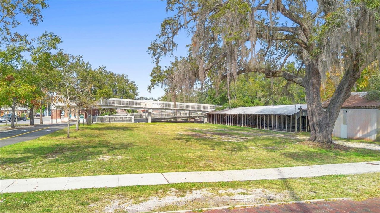 215 E 5th Street, Apopka, FL 32703 Photo