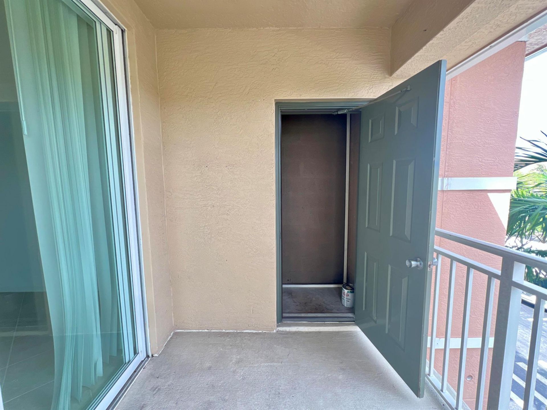 6450 Emerald Dunes Drive, Unit 301, West Palm Beach, FL 33411 Photo
