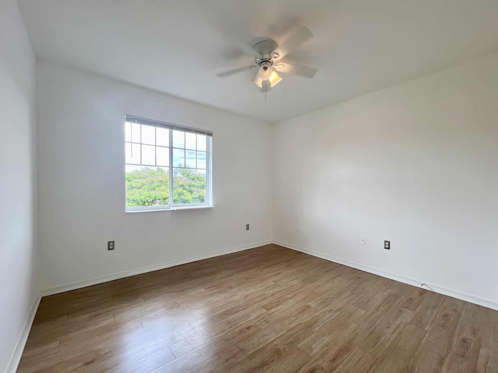 6450 Emerald Dunes Drive, Unit 301, West Palm Beach, FL 33411 Photo