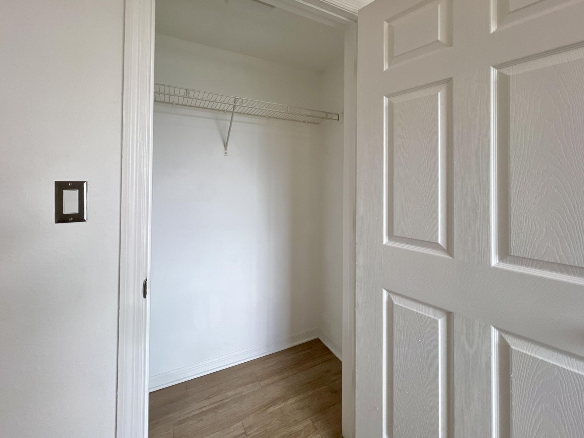 6450 Emerald Dunes Drive, Unit 301, West Palm Beach, FL 33411 Photo