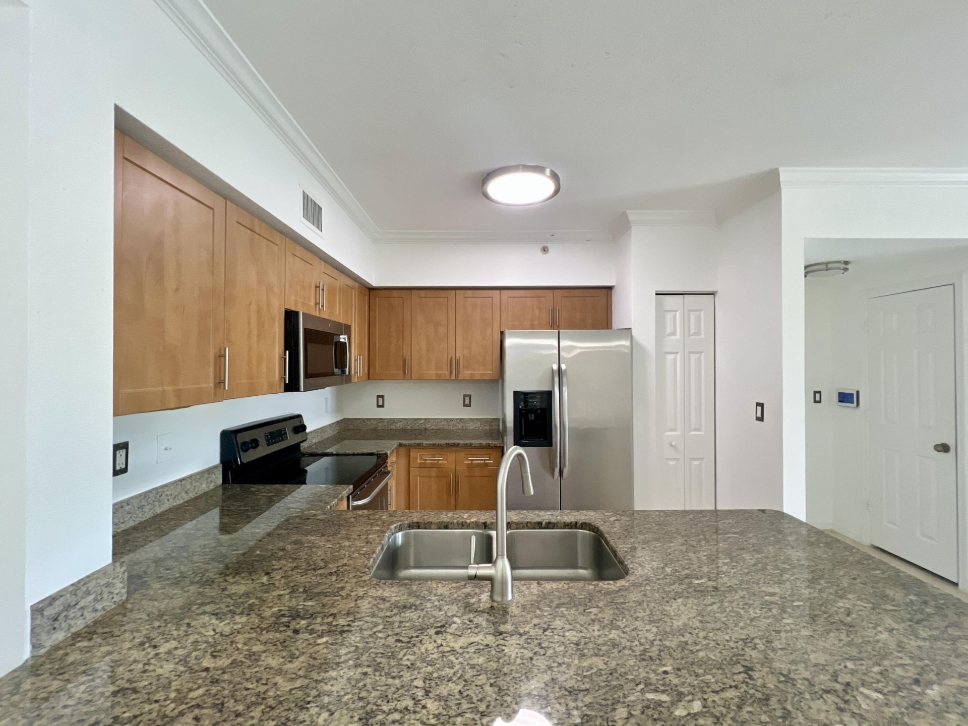 6450 Emerald Dunes Drive, Unit 301, West Palm Beach, FL 33411 Photo