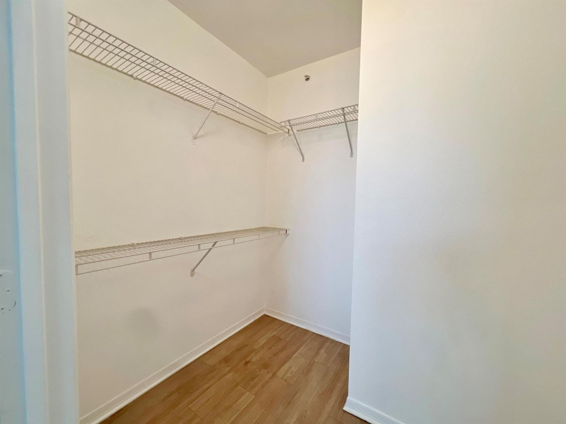 6450 Emerald Dunes Drive, Unit 301, West Palm Beach, FL 33411 Photo