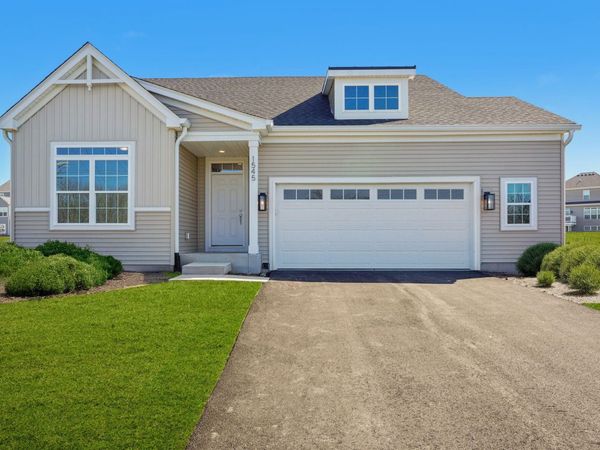 1545 N Stone Ridge Dr, Lake Geneva, WI 53147