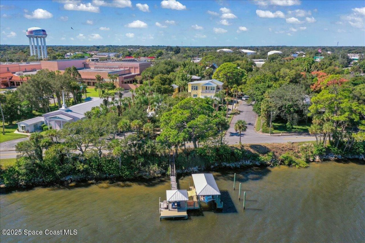 241 N Indian River Drive, Cocoa, FL 32922 Photo