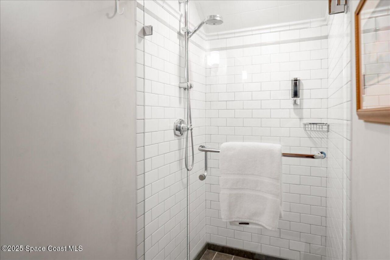 241 N Indian River Drive, Cocoa, FL 32922 Photo