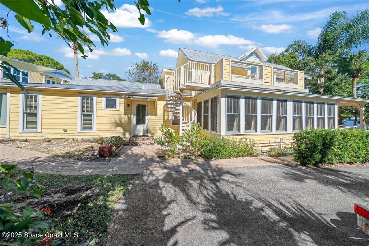 241 N Indian River Drive, Cocoa, FL 32922 Photo