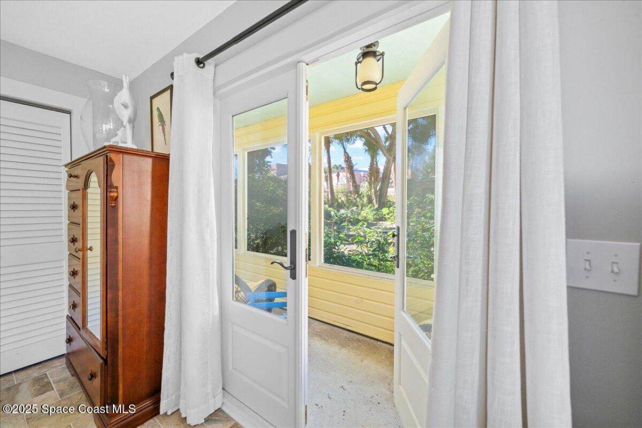 241 N Indian River Drive, Cocoa, FL 32922 Photo