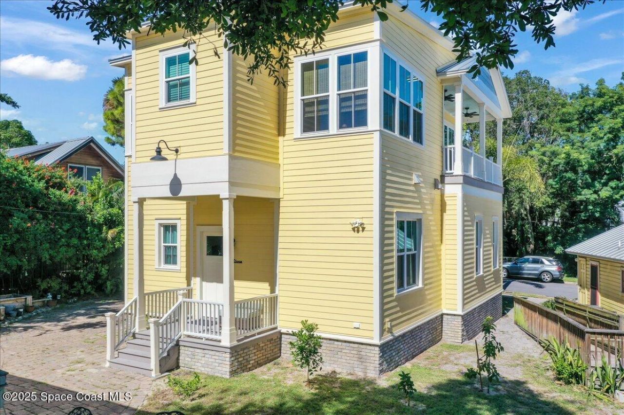 241 N Indian River Drive, Cocoa, FL 32922 Photo