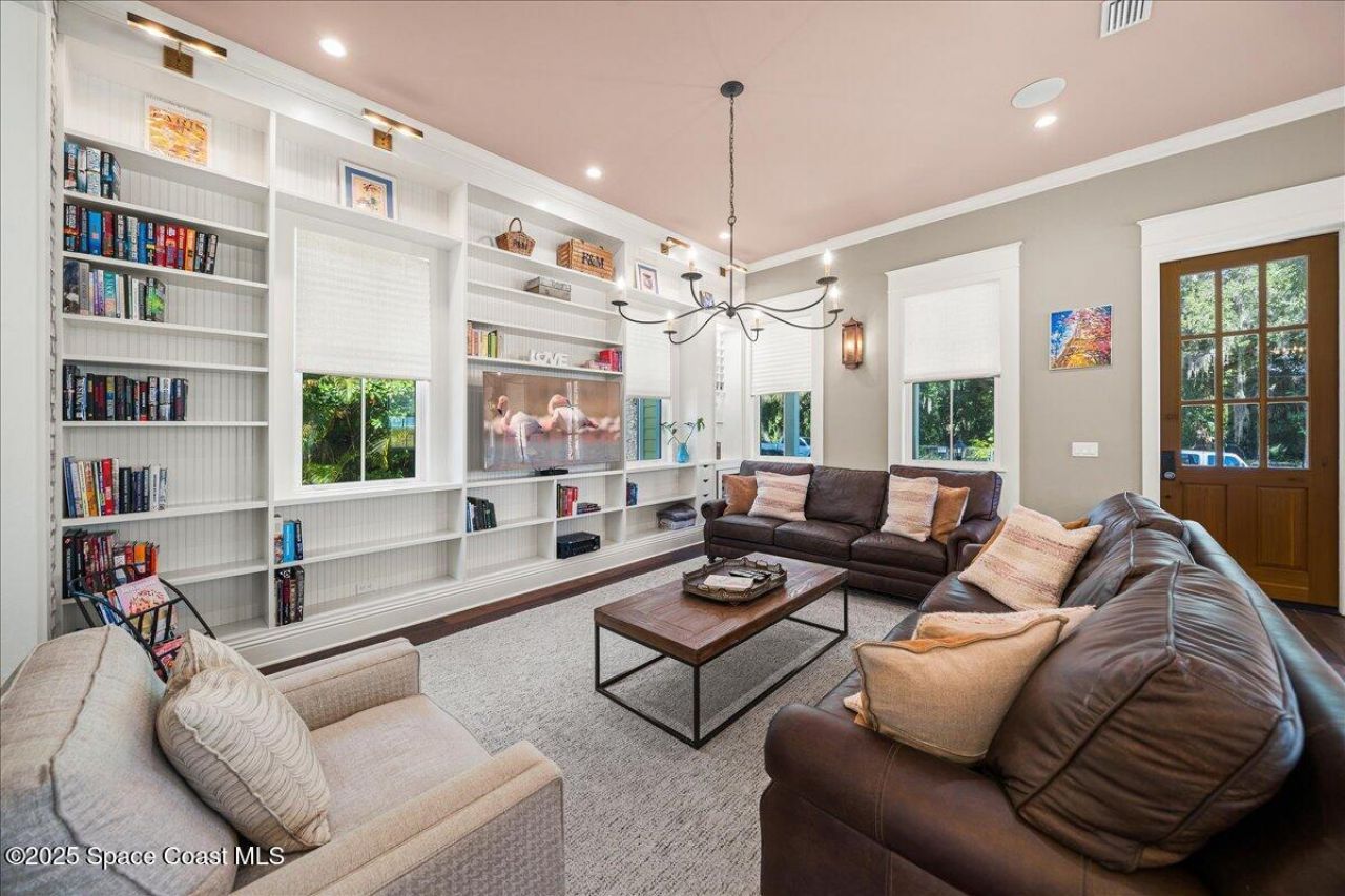 241 N Indian River Drive, Cocoa, FL 32922 Photo