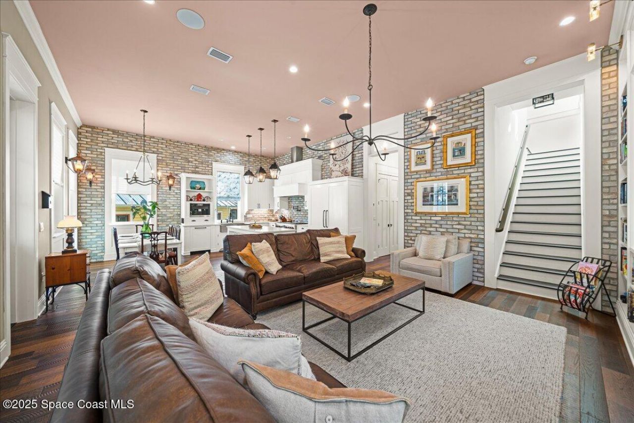 241 N Indian River Drive, Cocoa, FL 32922 Photo