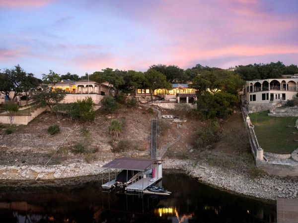 927 Challenger, Lakeway, TX 78734