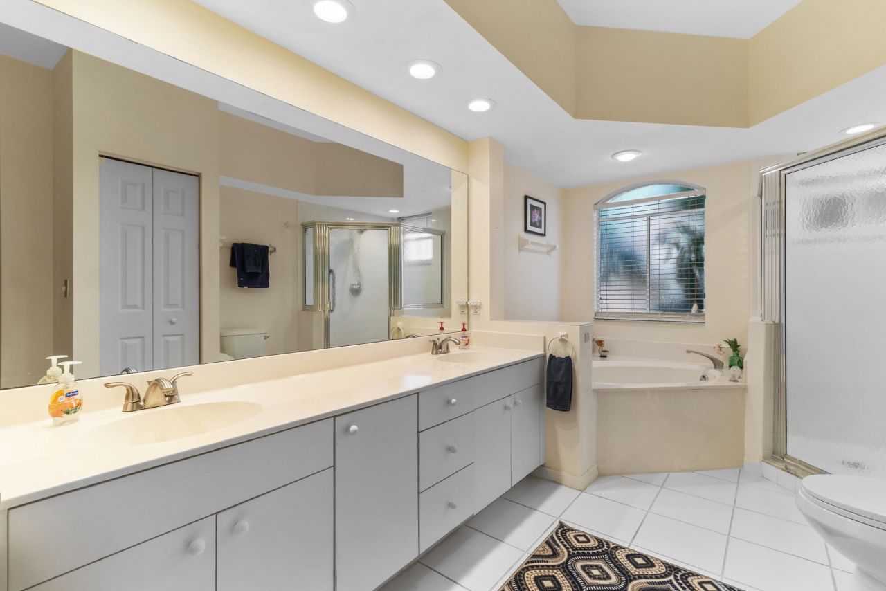 28060 Palmas Grandes Ln, Unit 202, Bonita Springs, FL 34135 Photo