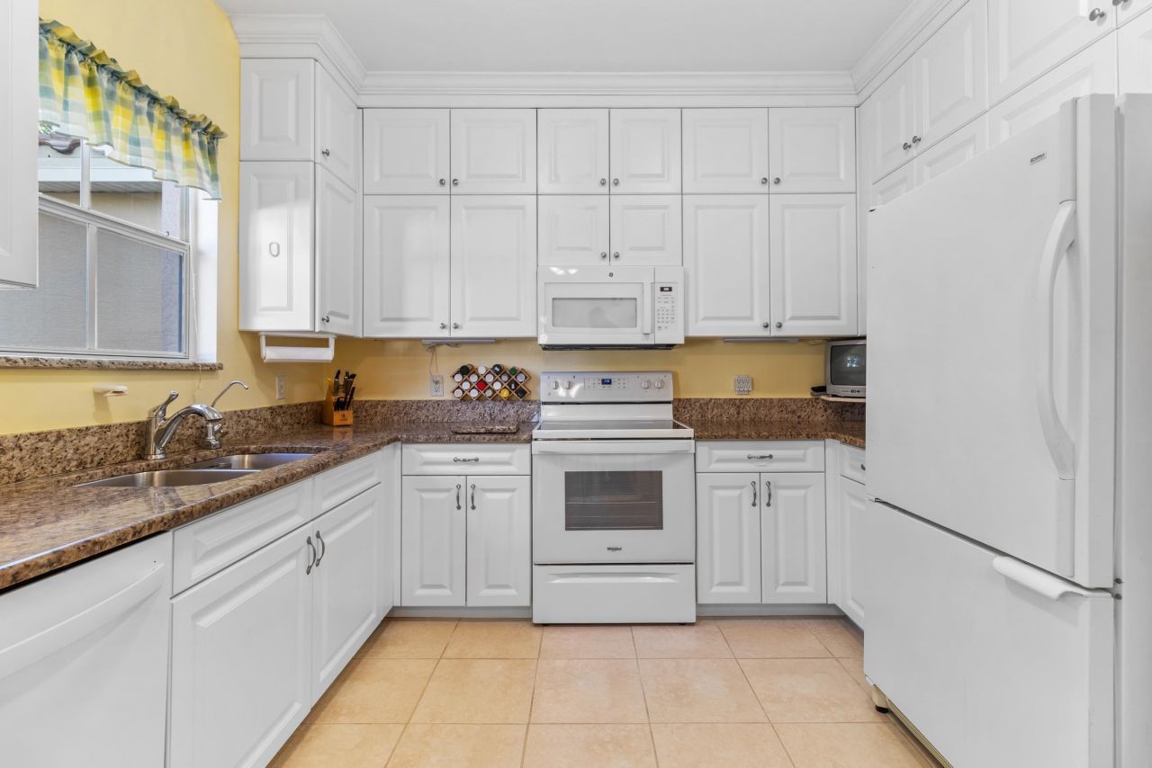 28060 Palmas Grandes Ln, Unit 202, Bonita Springs, FL 34135 Photo