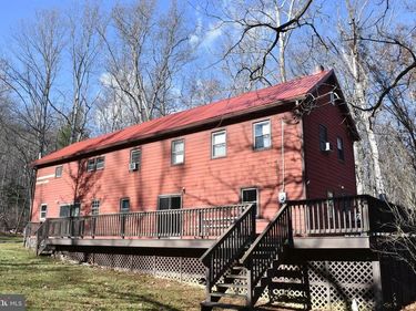 1417 MOUNTAINSIDE, BERKELEY SPRINGS, WV 25411
