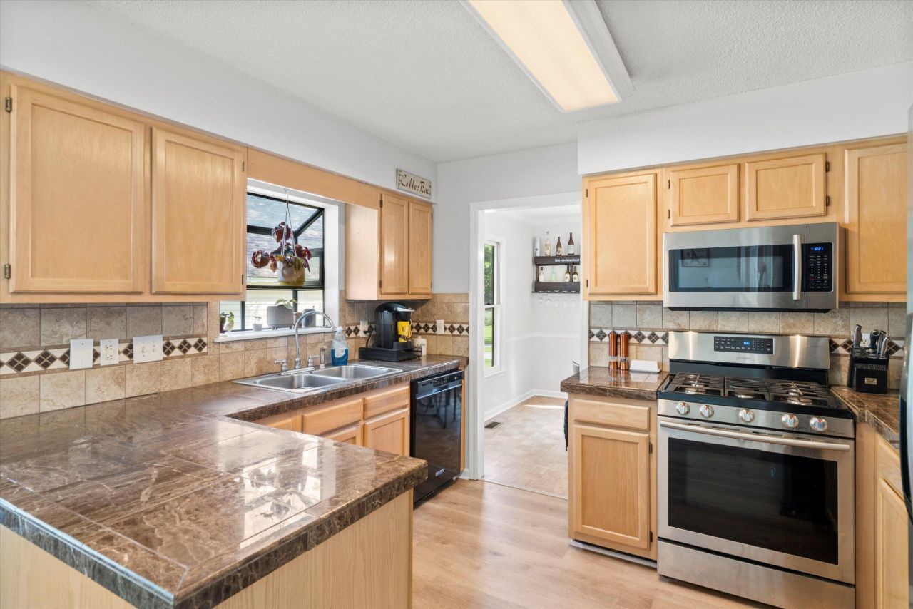 1016 Cider Court Photo 7