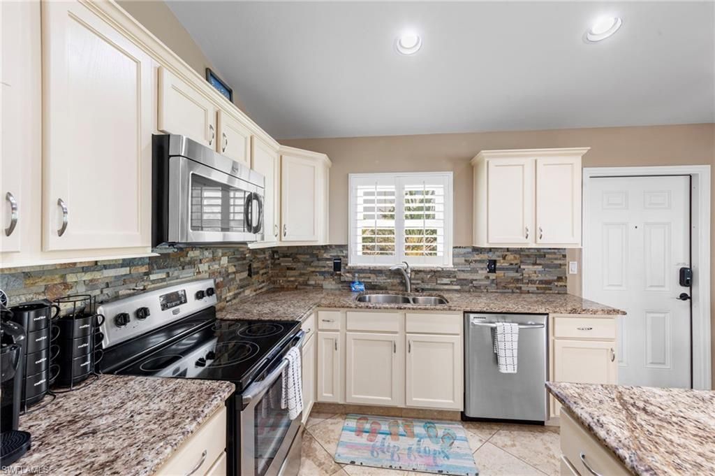 26450 Bay Rd, Bonita Springs, FL 34134 Photo