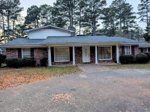 128 Elaine, Camden, AR 71701