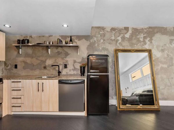 651 NE 60th St, Unit 22, Miami, FL 33137