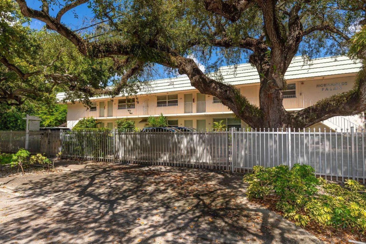 651 NE 60th Street, Unit 22, Miami, FL 33137 Photo