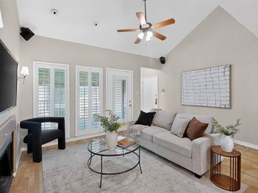 3105 San Jacinto Street, Unit 306, Dallas, TX 75204