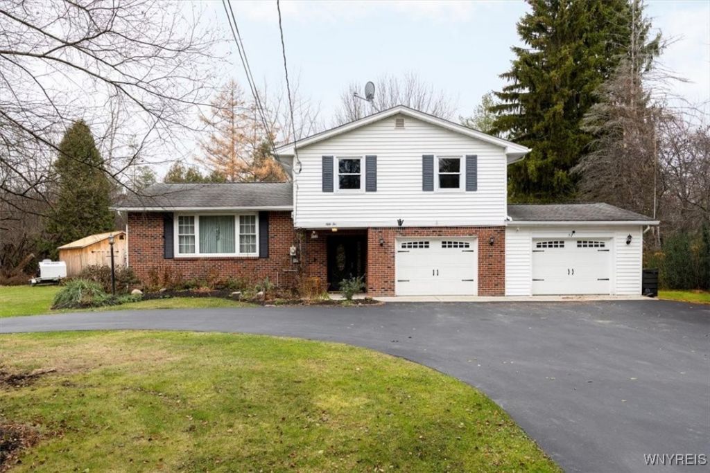 52 Three Rod Road, Alden, NY 14004 Main Photo