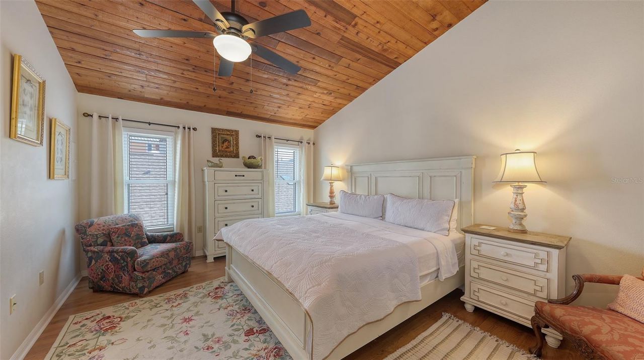 126/128 Avenida Veneccia, Sarasota, FL 34242 Photo