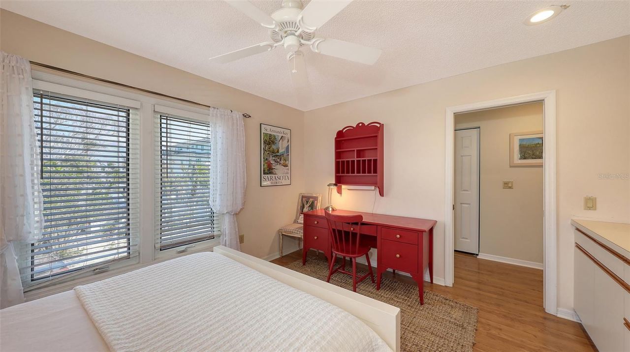 126/128 Avenida Veneccia, Sarasota, FL 34242 Photo