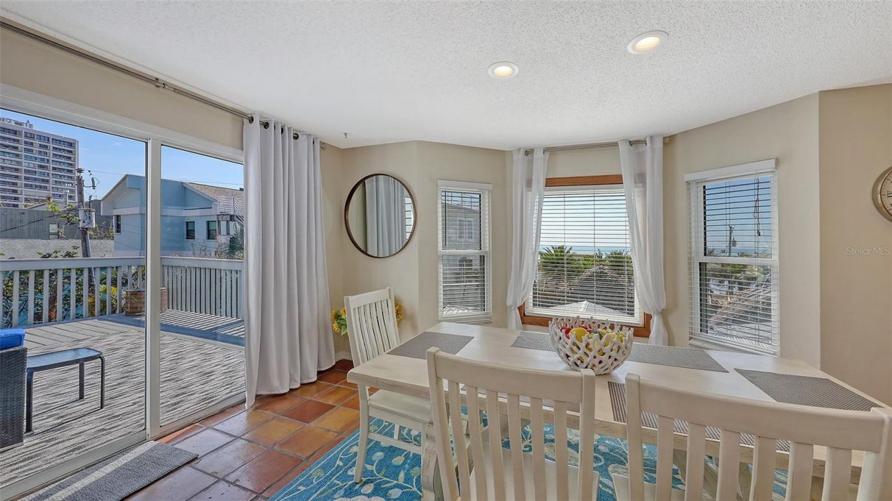 126/128 Avenida Veneccia, Sarasota, FL 34242 Photo